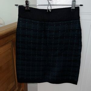 Elegant Babaton - Aritzia Black and Green Wool Women's Skirt